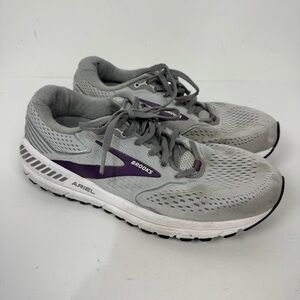 Brooks grey gray purple Ariel 20 running shoes athletic